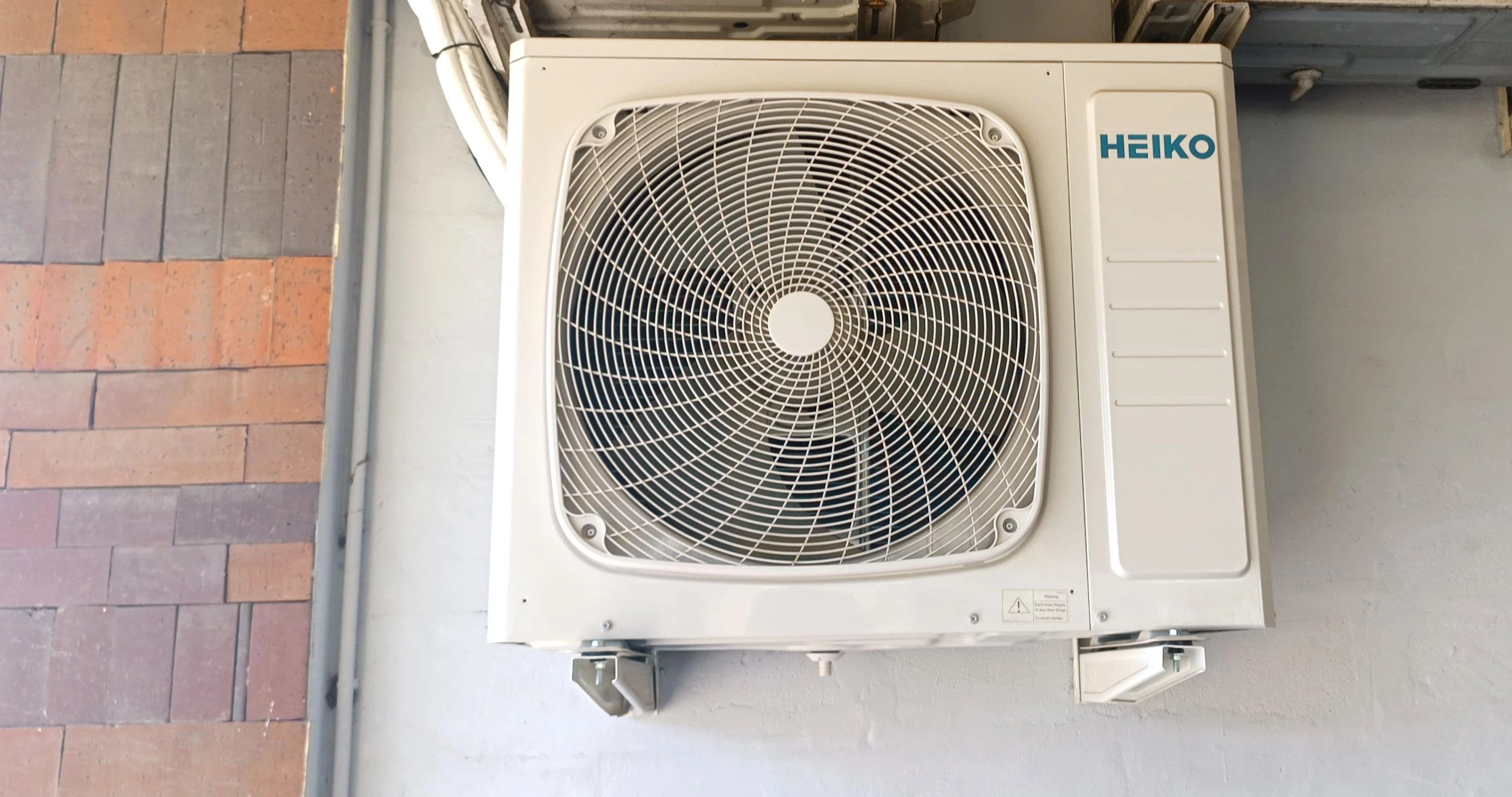 Unité-éxtérieure-3-PAC-locaux-Enegys